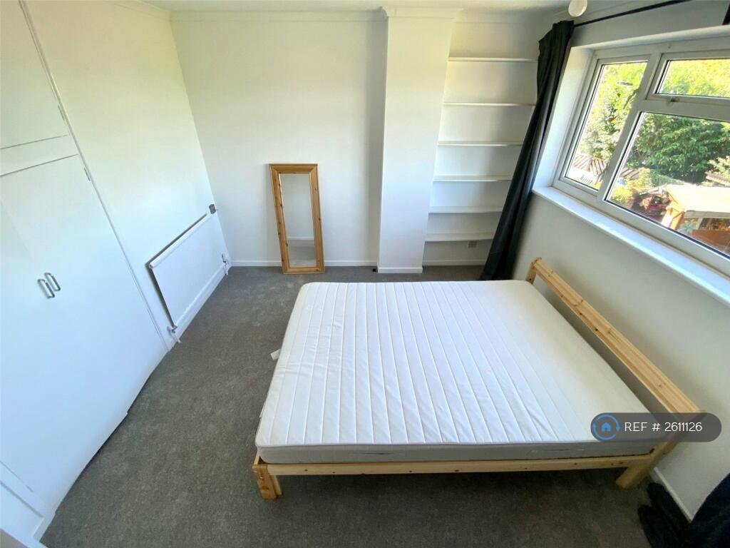 Main Bedroom