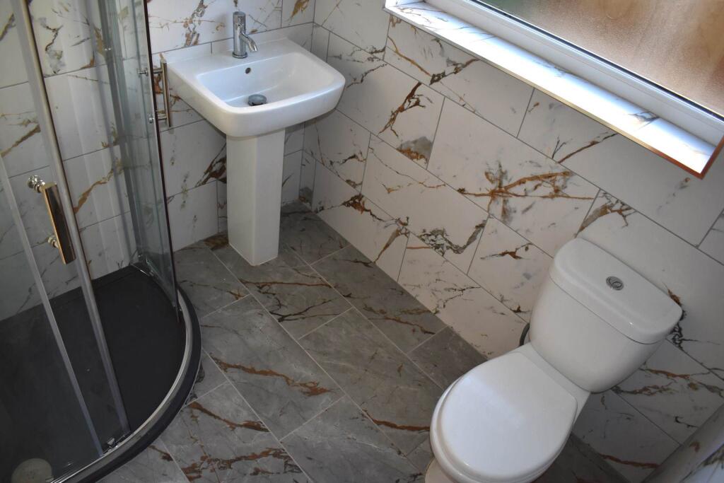 Shower Room - Ground