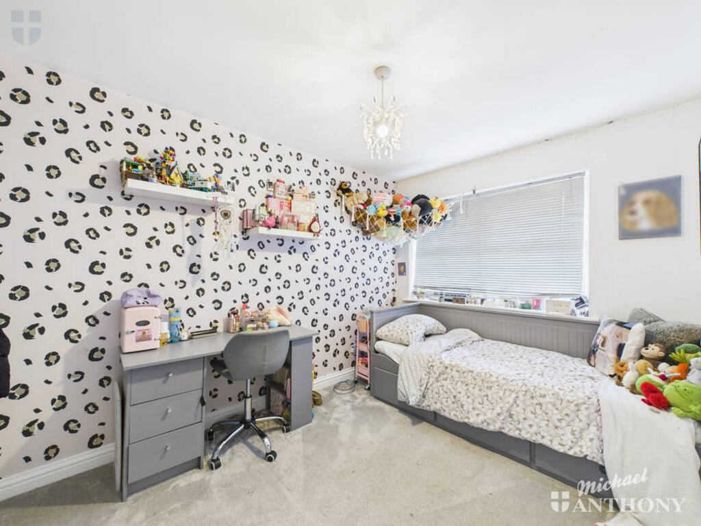 CAM03218G0-PR0806-STILL004-thumbnail-h750-70