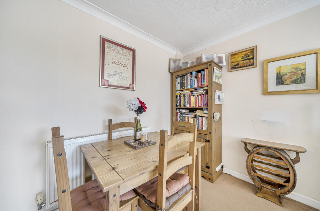 1327194116877eb4605837