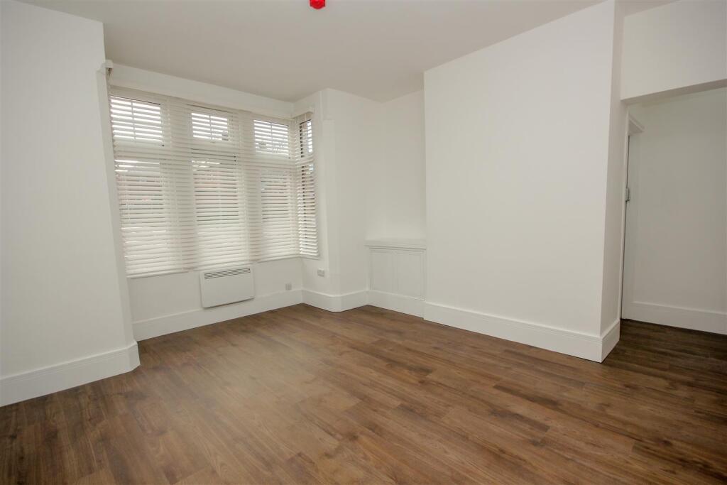 Living Room.jpg