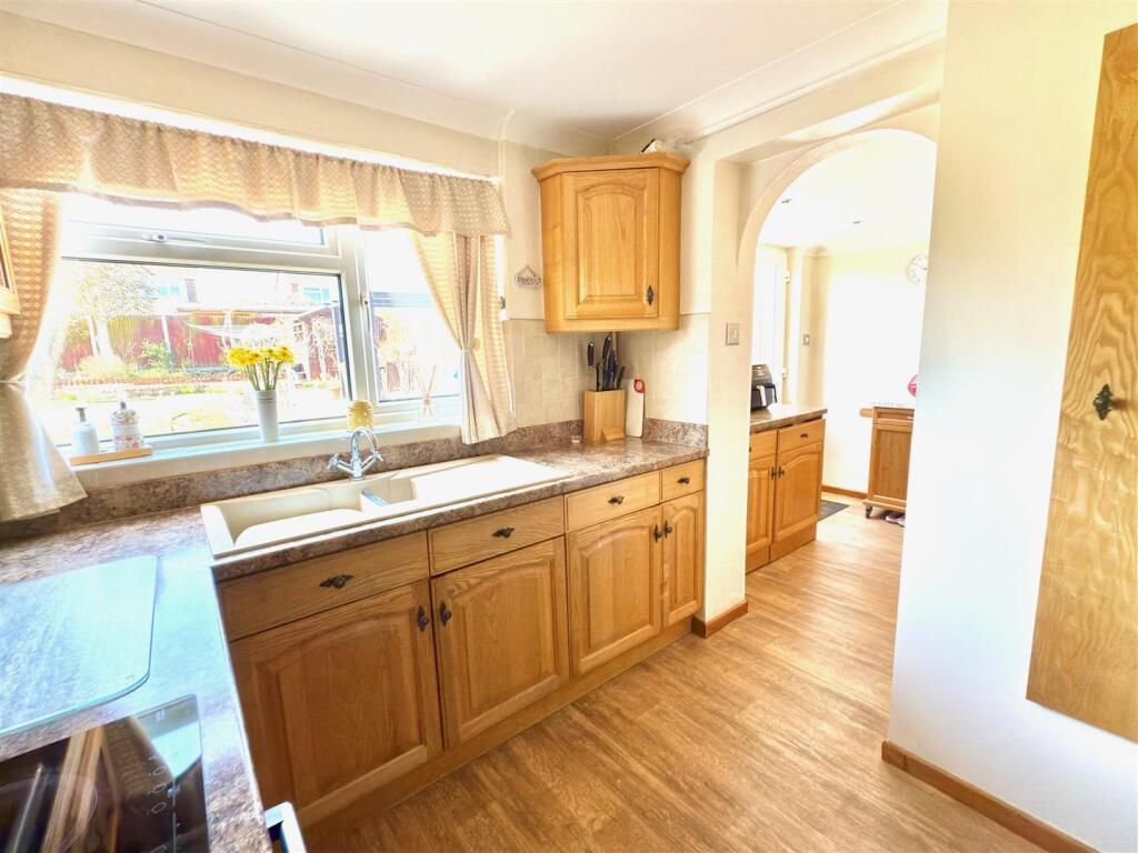 KITCHEN TO UTILITY.jpg