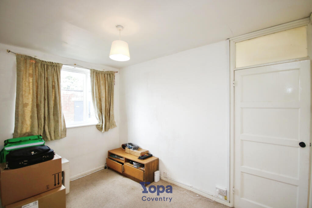 C30bb518-Bed 202.JPG