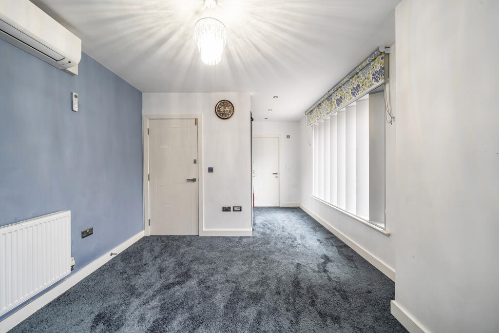 1347818-17-68b707...