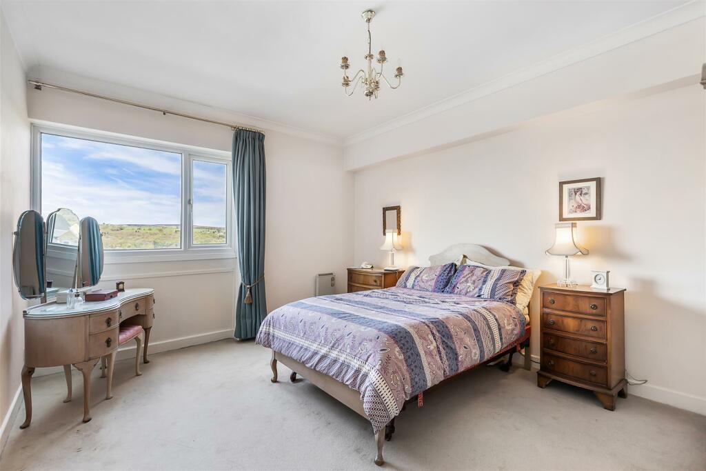 Bedroom One.jpg