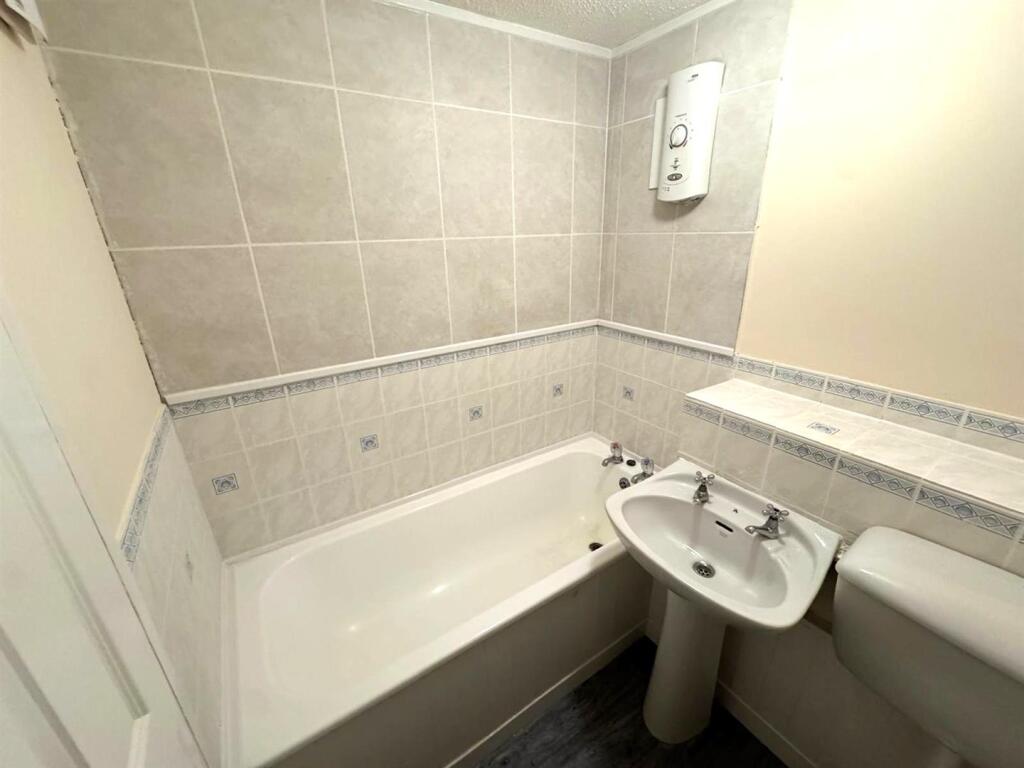 Bath 2.jpeg