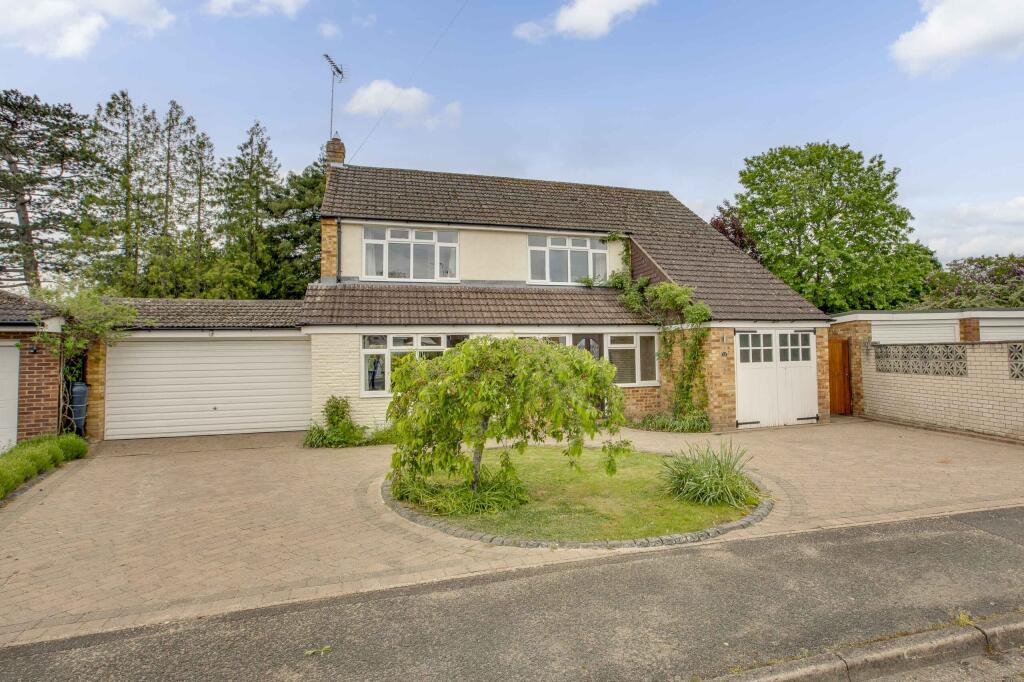 15 Cressington Place, SL8 5SN (LOW RES)-15