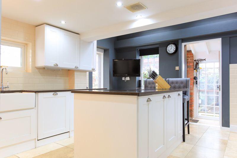 Kitchen - view...