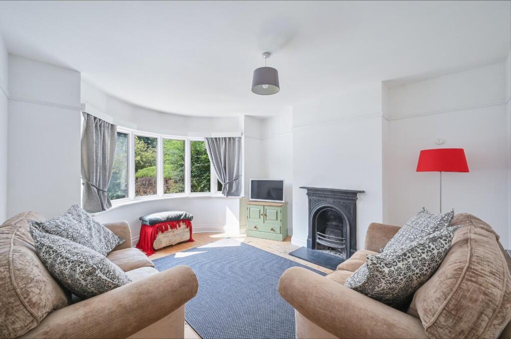 CHIPSTEAD LANE,  (8).jpg