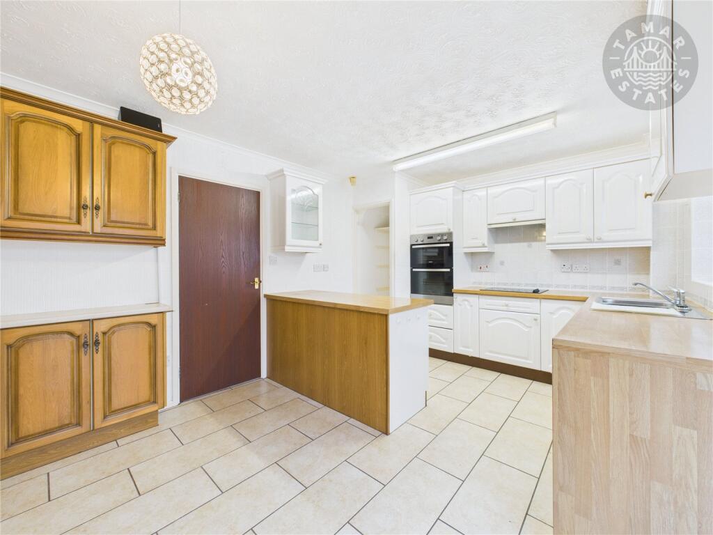 Kitchen/Breakfast Rm