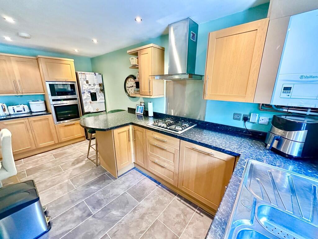 IMG-20250623-WA01...