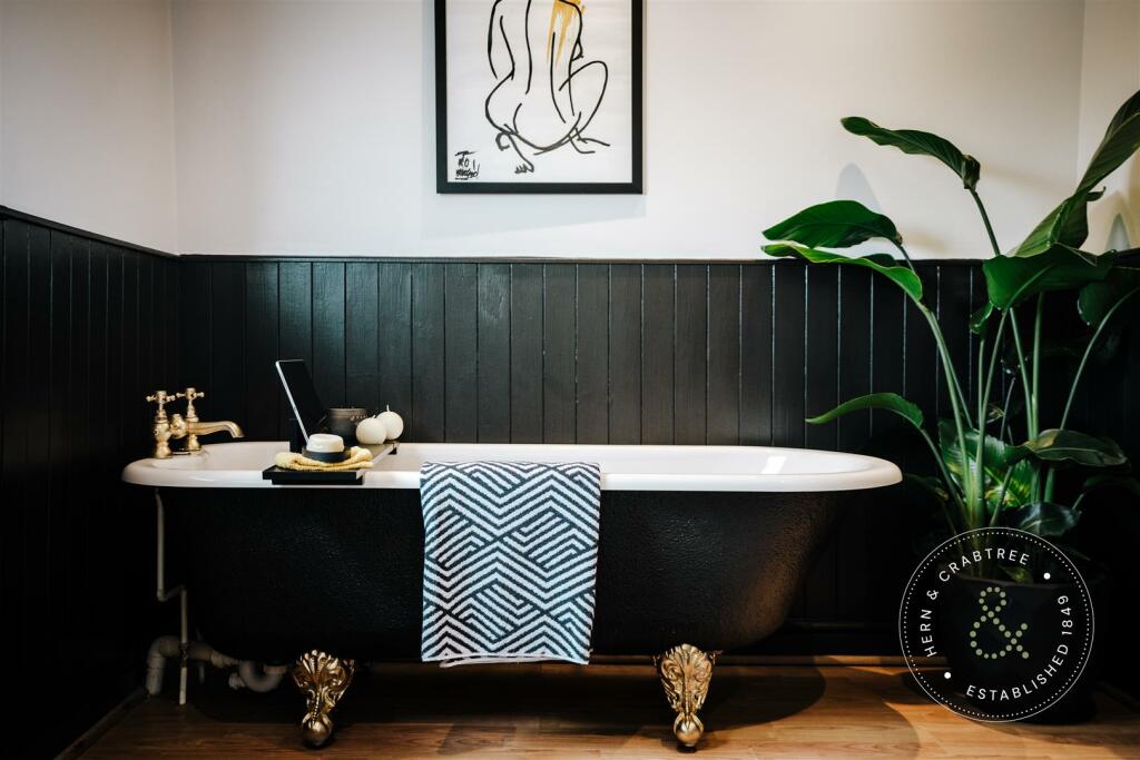 Marshfield Road, Castleton, Hern Crabtree (25).jpg