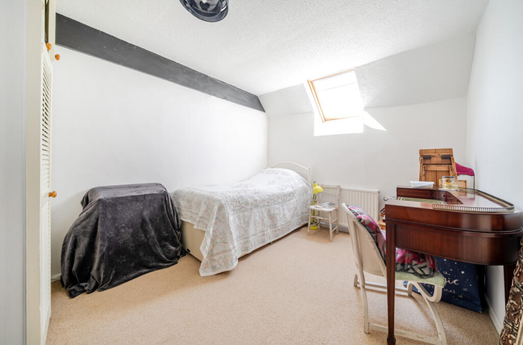 1333980-15-6895ed...