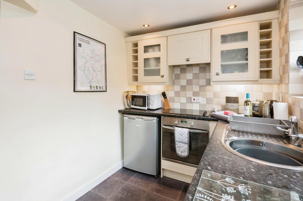 Cottage Kitchen