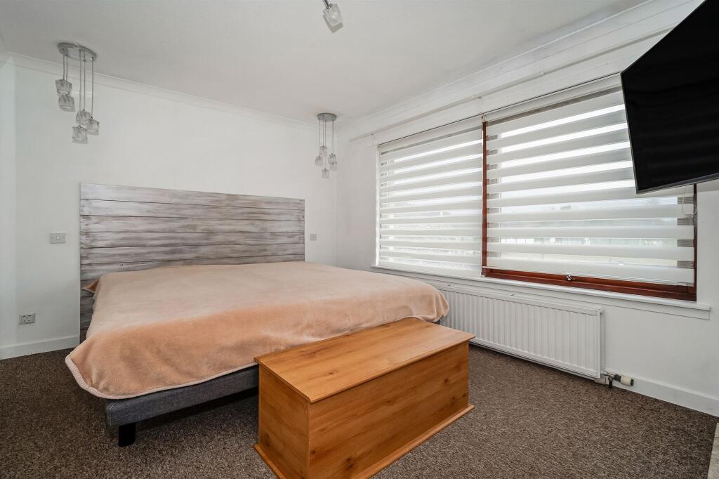 Mater Bedroom