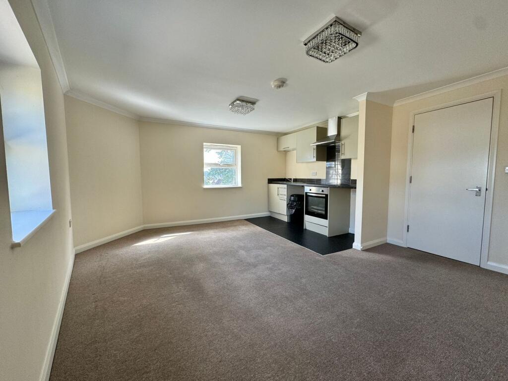 Living Room Picture 3
