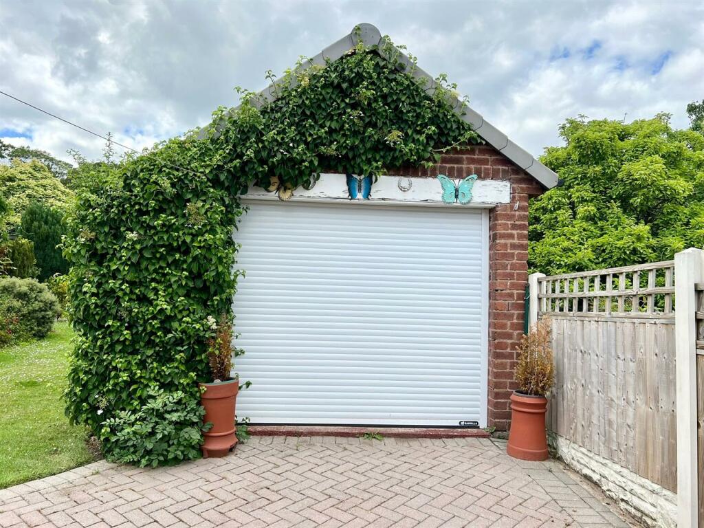 garage (2).jpg