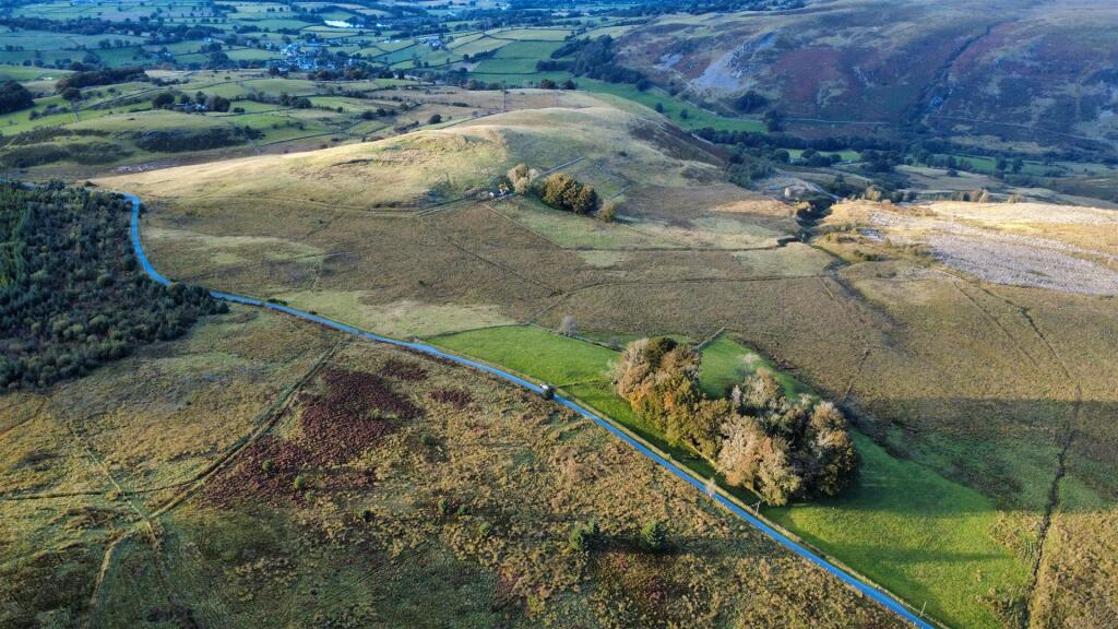 dji_fly_20250923_175958_887_1758704143358_photo_op