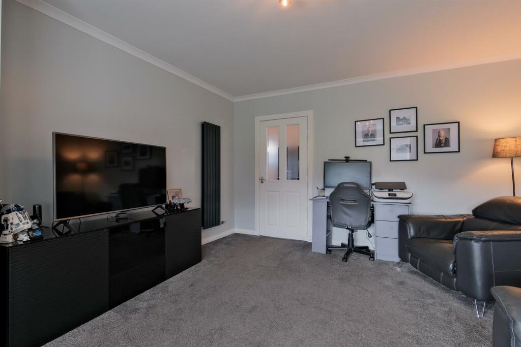 003-22 Spey Court, Newmains ML2 9EE_.jpg
