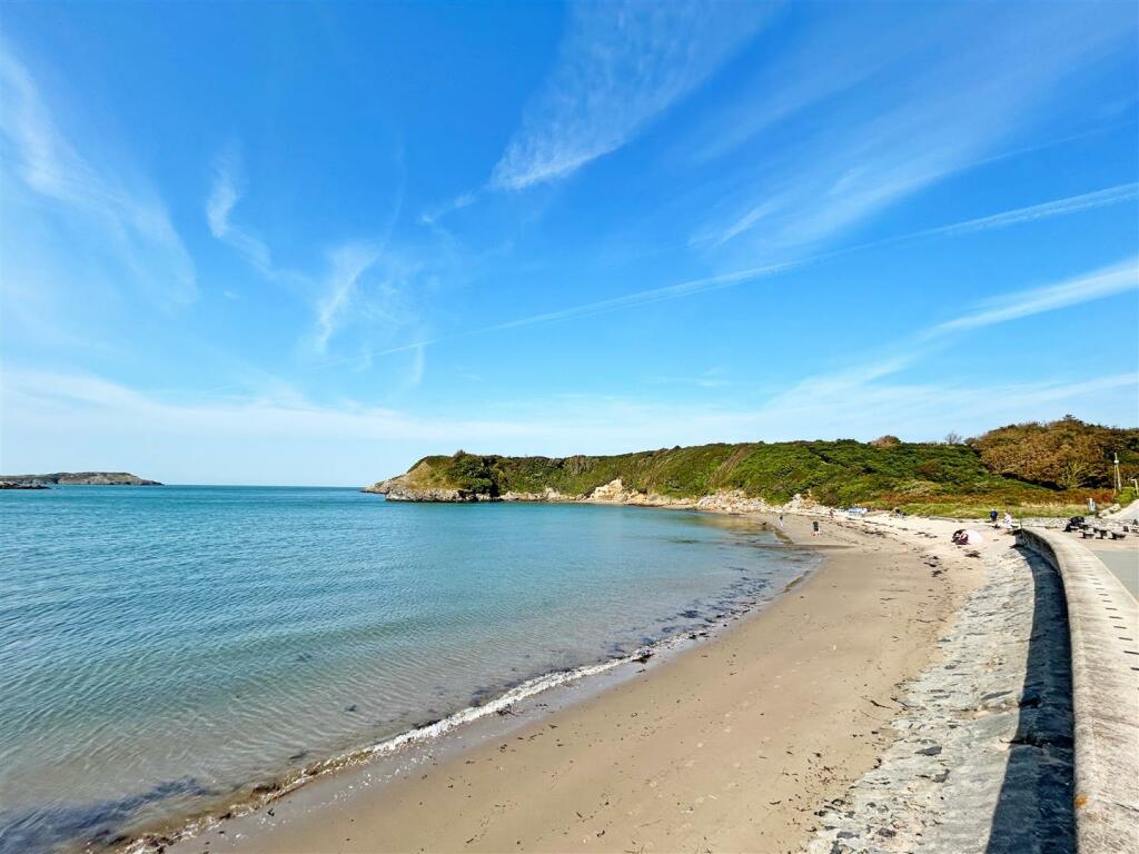 Cemaes Bay