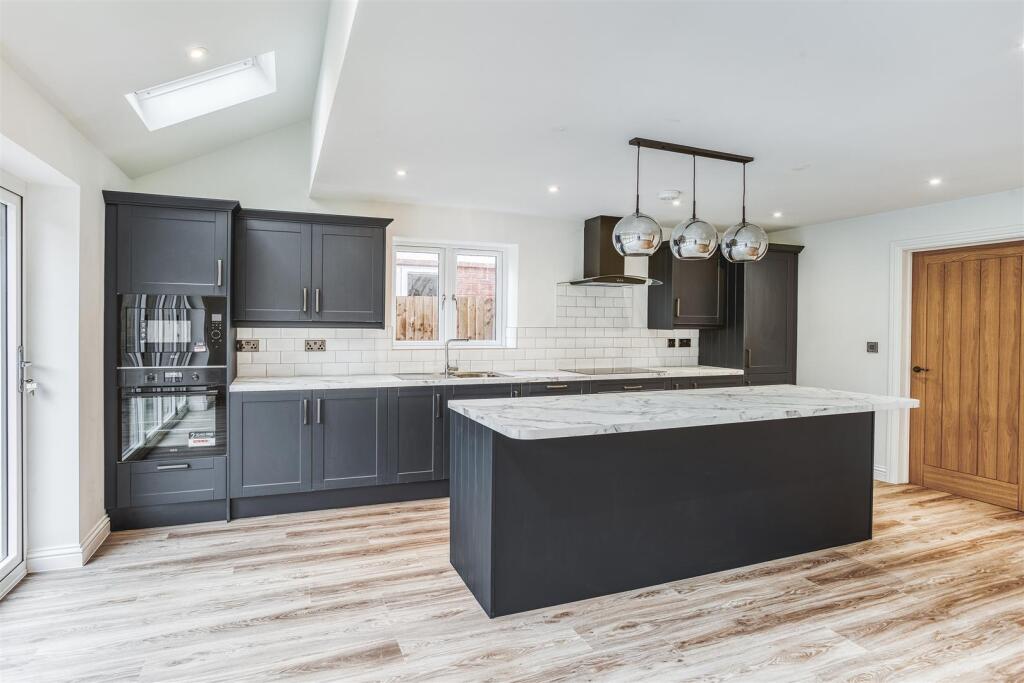 2025-02-12 11.49.33-2_HDR.jpg