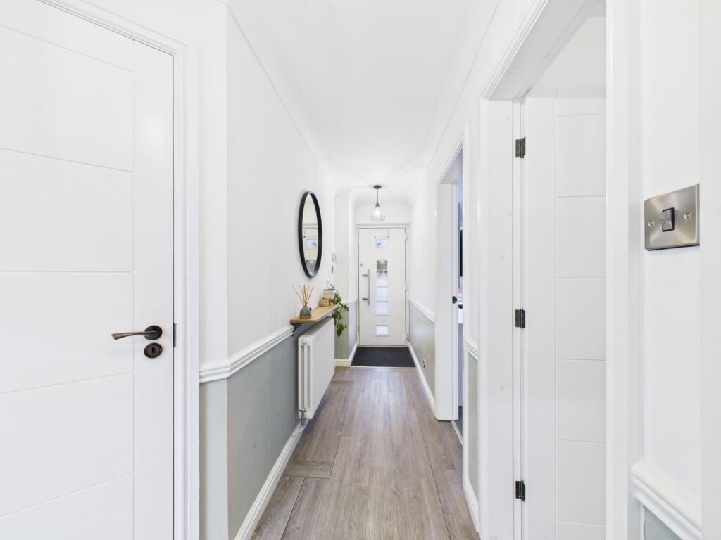 CAM02093G0-PR0067-STILL023