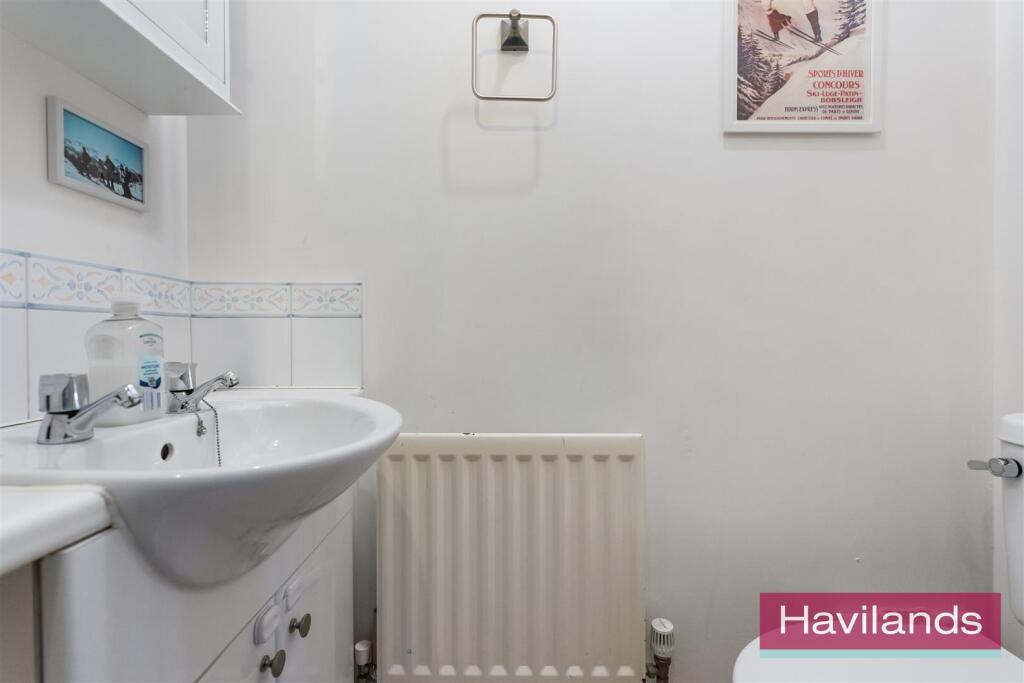 Hanbury Drive-11.jpg