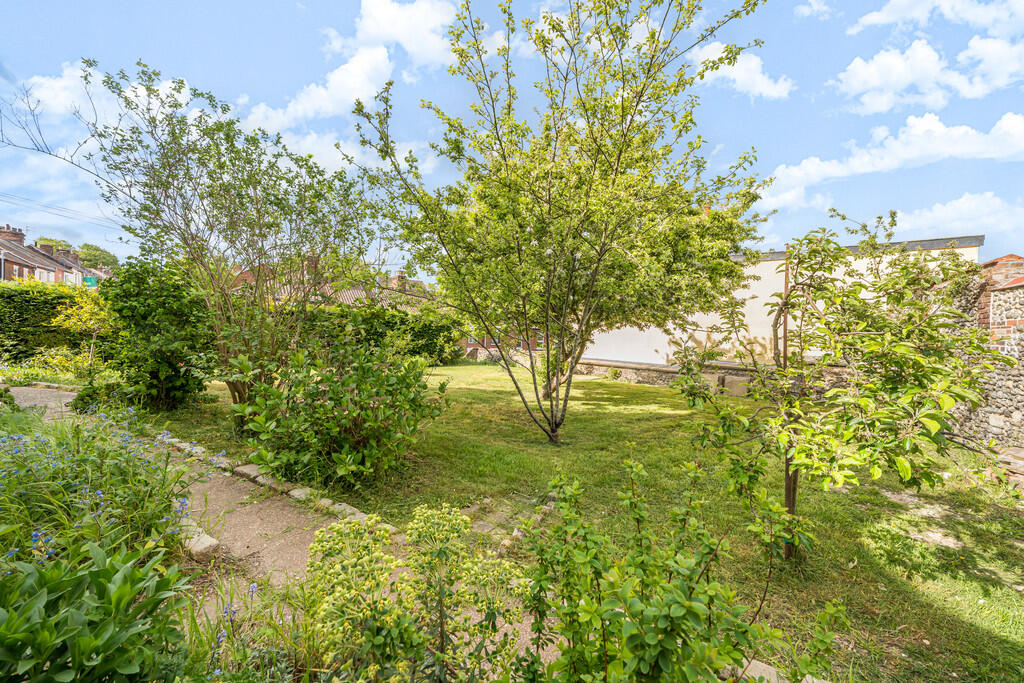 7-681c670c4a548-1...