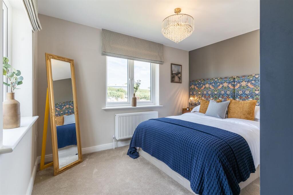 BBL - The Old Parsonage - Bed02-6 (Hammond).jpg