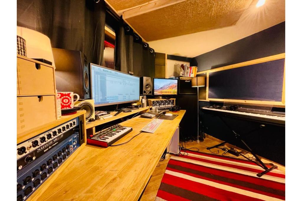 Studio / Workshop