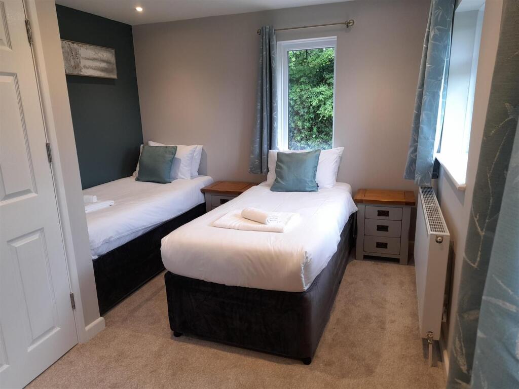 processed-26016d24-629a-4a37-ad5a-01a81a847817_GR3