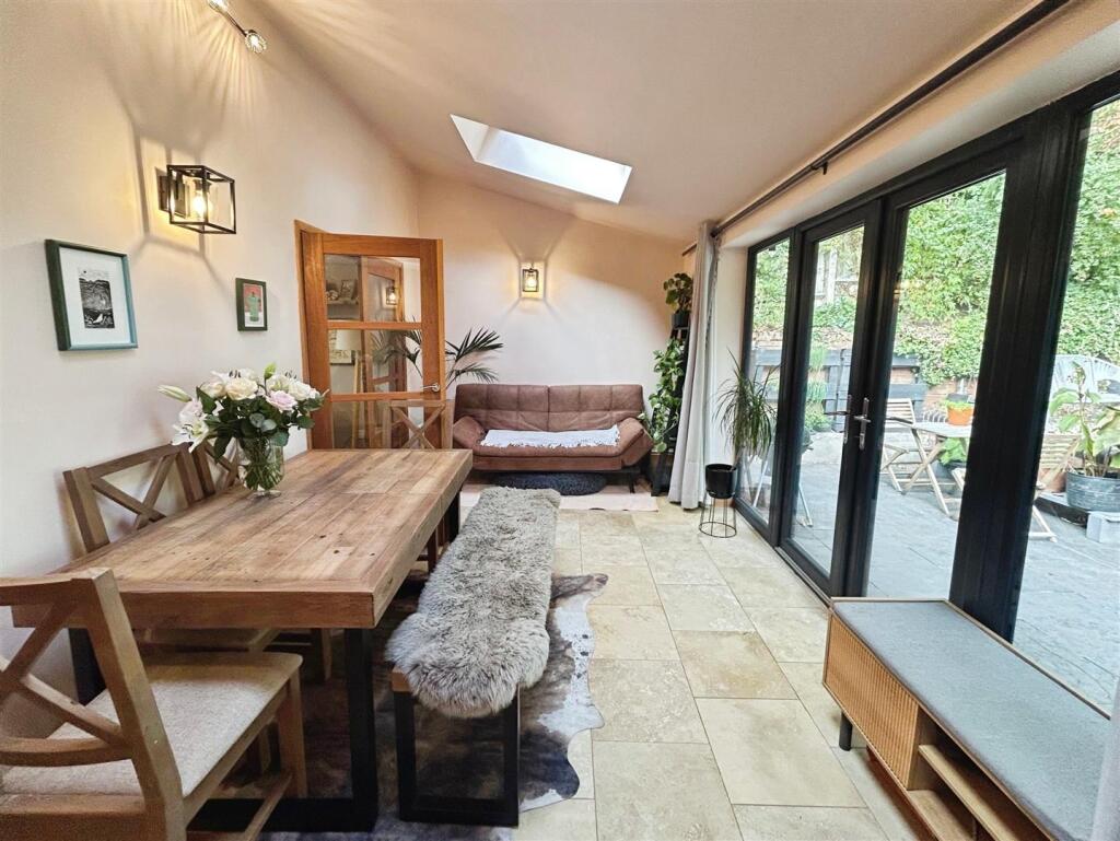 ec8fa0d2-3-4E39-8BF1-CCA66D23C65C-3411-000001BD389