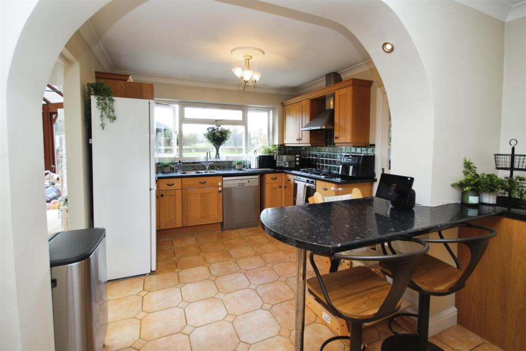 75bf0009-Kitchen 203.JPG