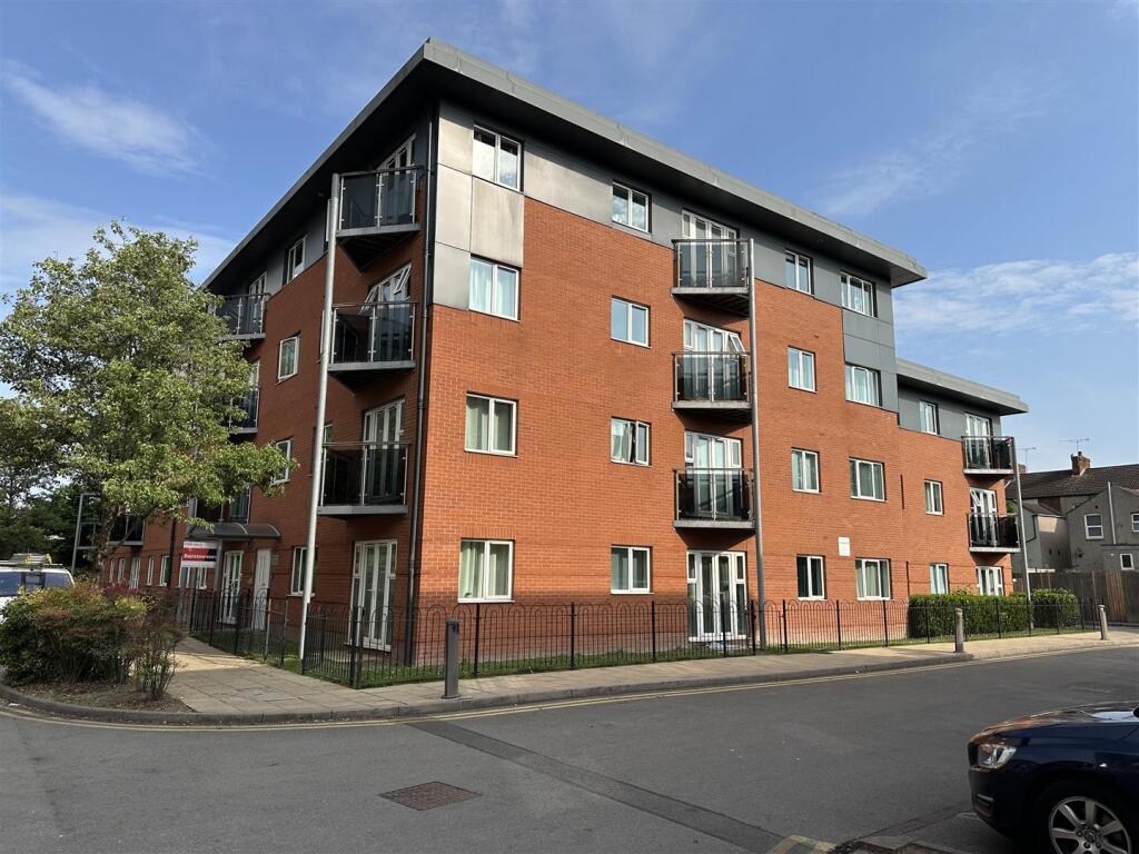 Communal Areas &amp; Parking