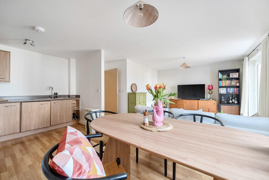 1302737-6-683db57...