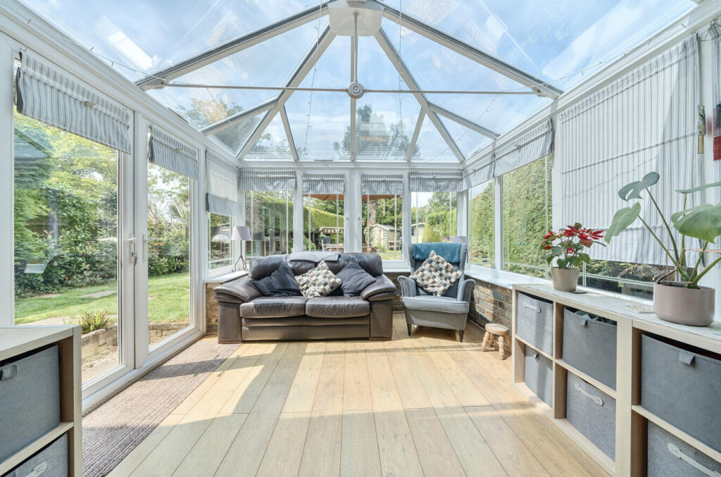 1301832-14-684048...