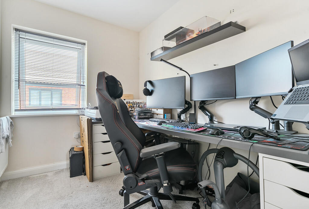 1313055-16-685576...