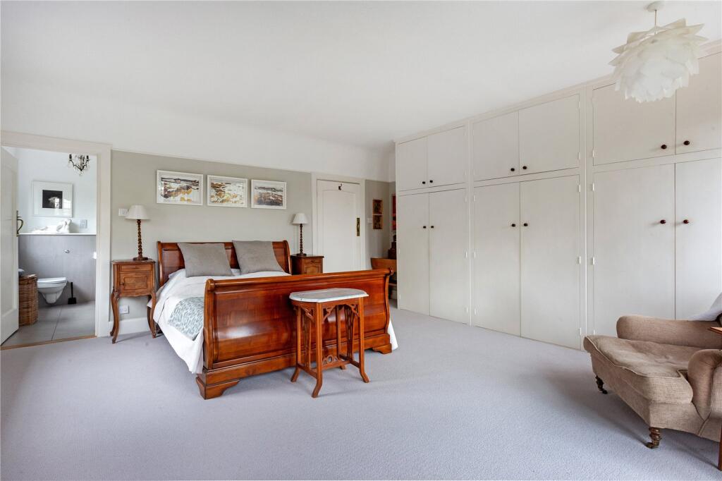 Main Bedroom