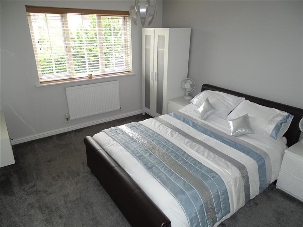 Bedroom 4 (1st Floor)