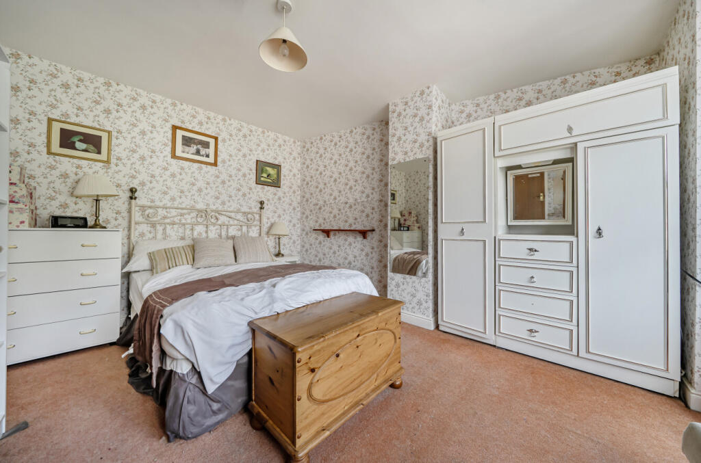 1358881-9-68d579b...