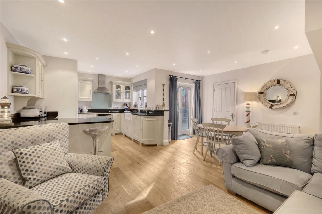 Kitchen/Sitting