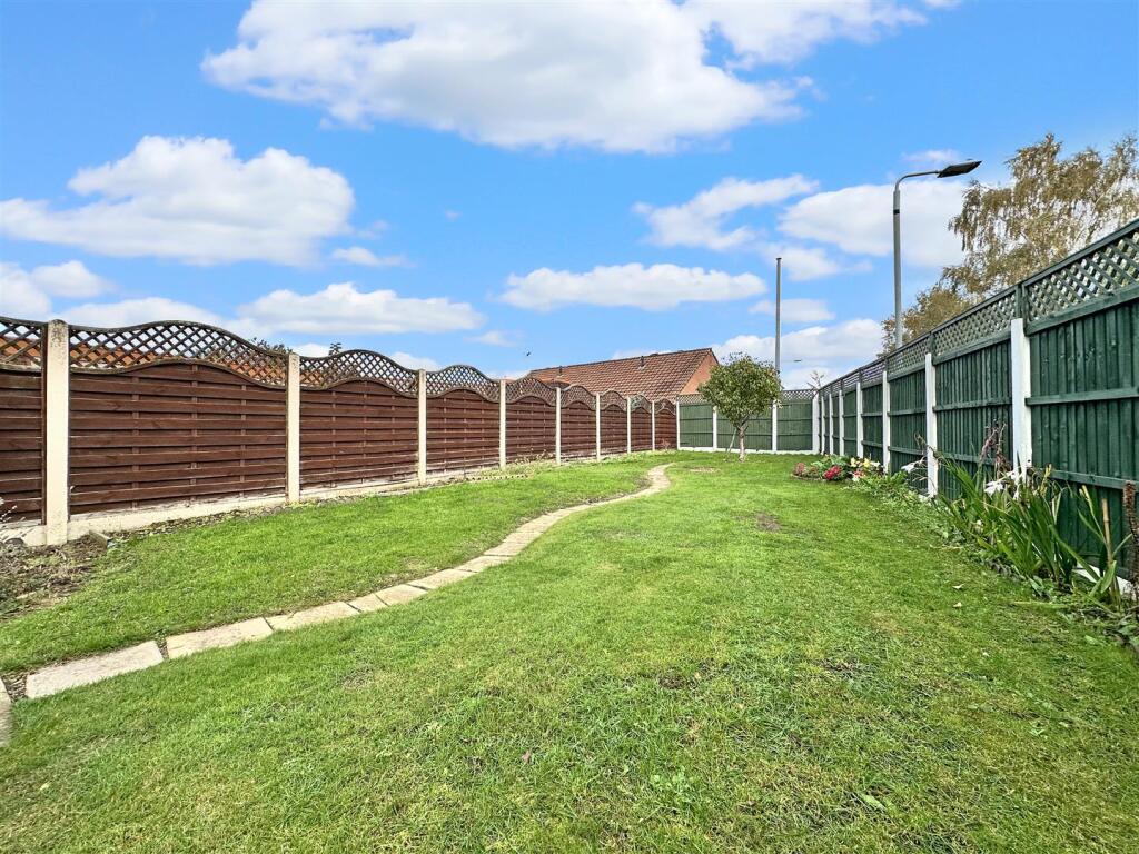 Rear Garden 947