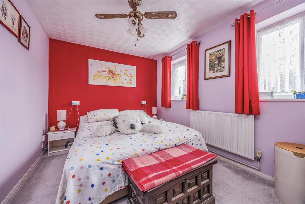 1 Adstone Lane, Anchorage Park, Portsmouth-Portico