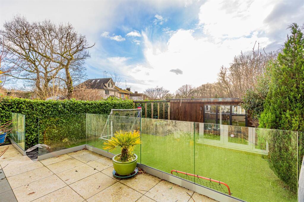 Dan Y Coed 20-25.jpg