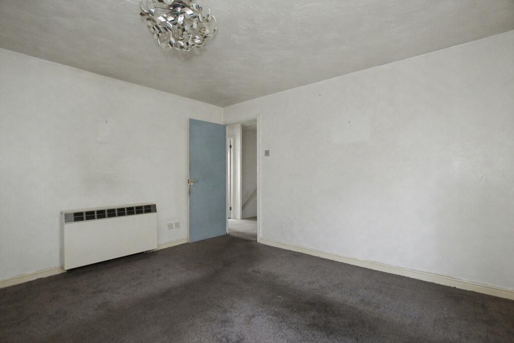 16 Bellingham Grove, Hanley, Stoke-on-Trent, Staffordshire, ST1 6UX