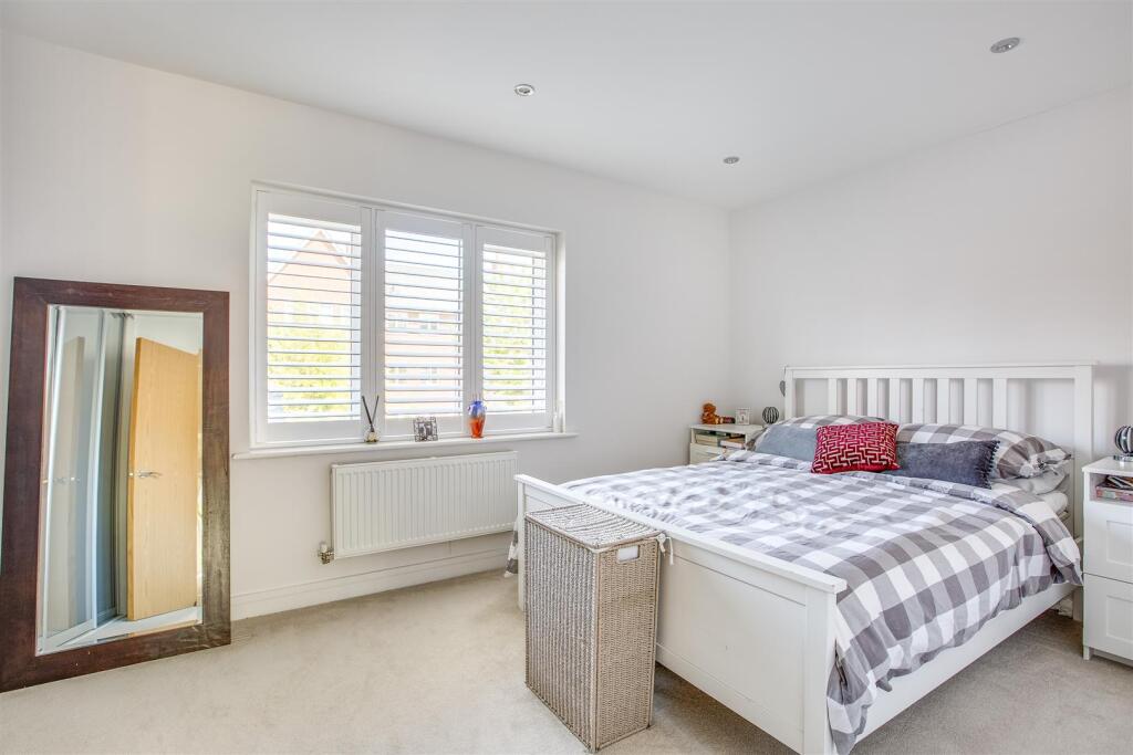 45 Greenwich Drive, HP11 1GT-7.jpg