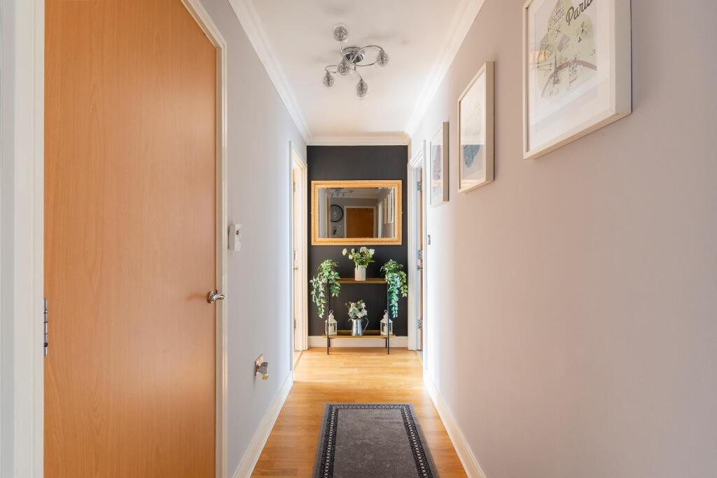 0G4ARD - Hallway B.jpg