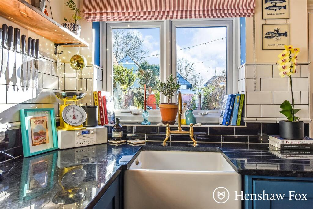 Ph22_6348535 - Copy.jpg