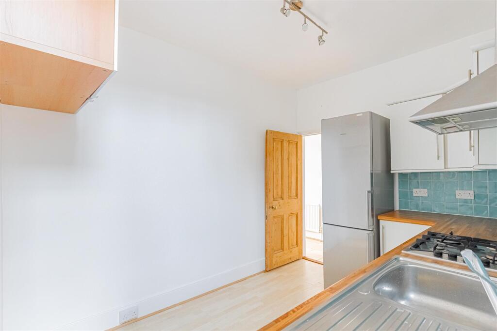 Hawthorn Road, Hornsey, N8