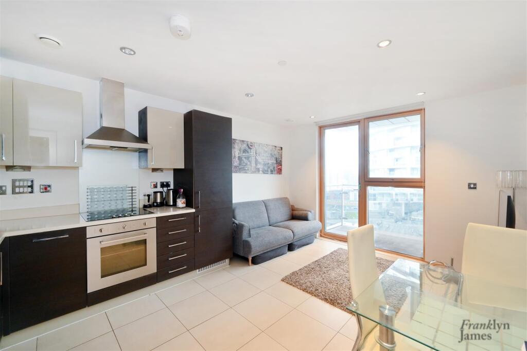 Streamlight-Tower (7).JPG